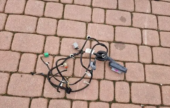 Opel Insignia B EUR ISO radio connector 39133813