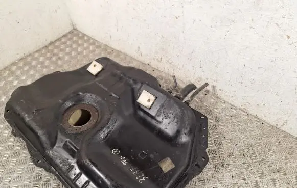 Mazda 323 F Fuel tank BJ3D42110H