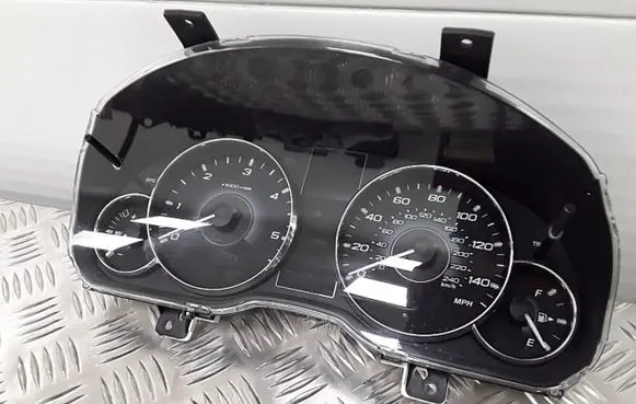 Subaru Legacy Speedometer (instrument cluster) NS05002M