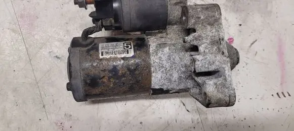 Citroen C4 I Picasso Starter motor 9663528880 M000T22471