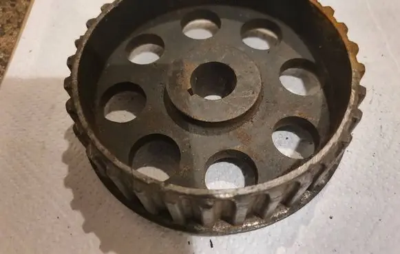 Volkswagen Multivan T4 Fuel pump gear (pulley) 074130112