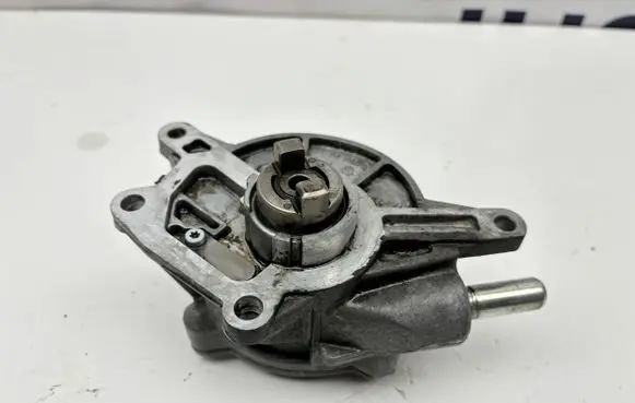 Mercedes-Benz S AMG W222 Vacuum pump A64223065