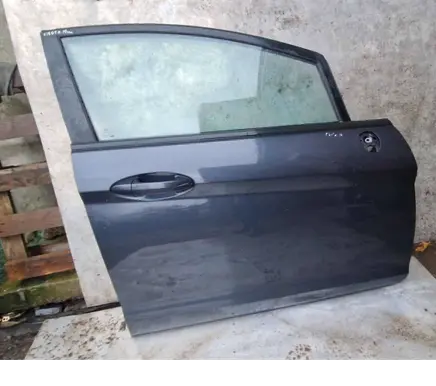 Ford Fiesta Front door