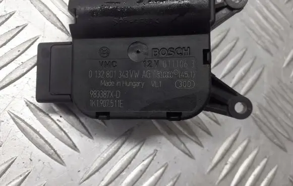 Seat Leon (1P) A/C air flow flap actuator/motor 1K0907511E