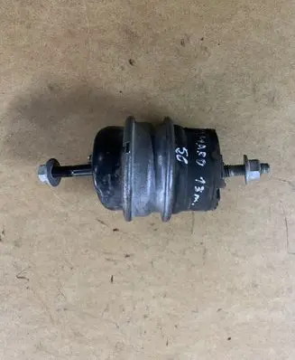 Chevrolet Camaro Engine mount bracket 92249011
