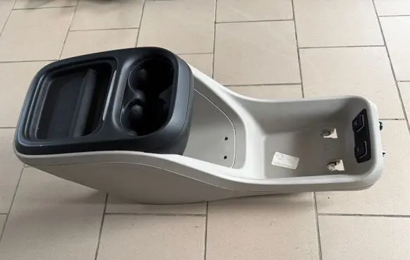 Chrysler Pacifica Center console 5XF83TRMAA 5RJ94TRMAA 48876A
