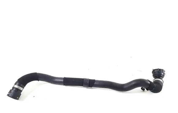 Volvo XC40 Engine coolant pipe/hose 32325219