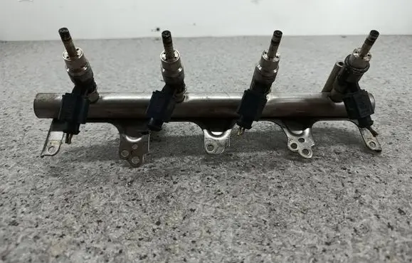 Audi A6 S6 C6 4F Fuel main line pipe 06F133317L