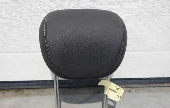 Audi A1 Rear seat headrest 