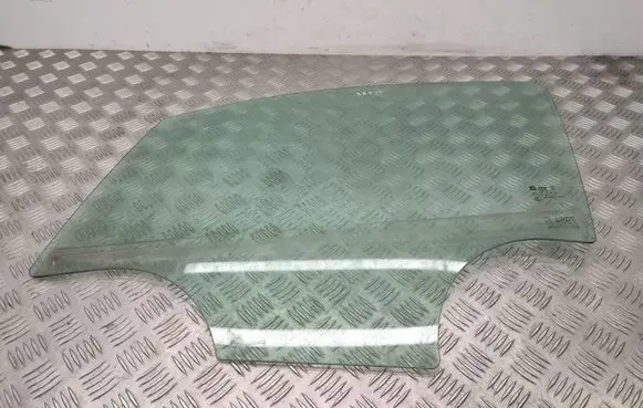 Buick Encore I Front door window glass four-door
