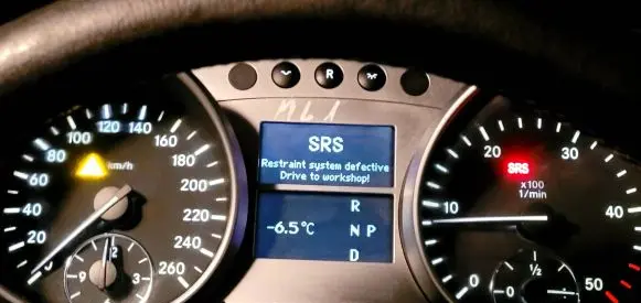 Mercedes-Benz R W251 Speedometer (instrument cluster) A2515400648 A2515402311 A2514420421