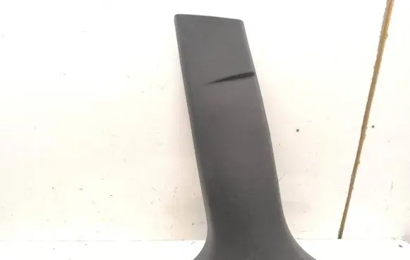 (B) pillar trim (bottom)