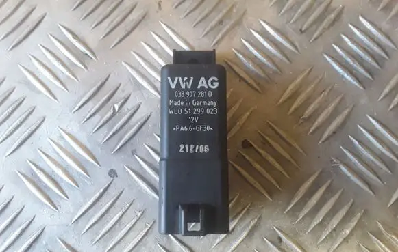 Volkswagen Caddy Glow plug pre-heat relay 038907281D WL051299023 51299023