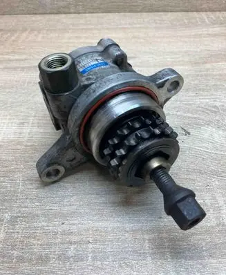 Nissan Primera Power steering pump 21102198 5M321N