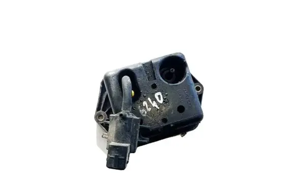 Vacuum air tank