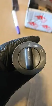 BMW 5 E39 Light switch 8363683