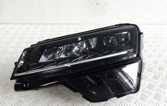 Skoda Karoq Headlight/headlamp 57B941015B