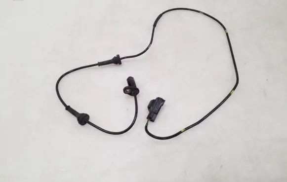 Volvo XC70 ABS brake wheel speed sensor 9467580