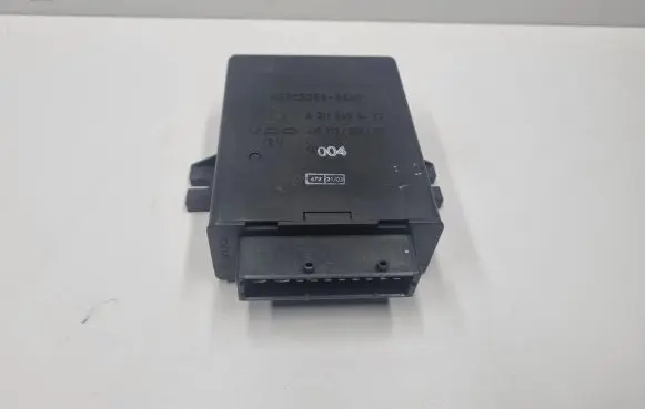 Mercedes-Benz E W211 Air suspension control unit module (rear) A2115450432 2115450432