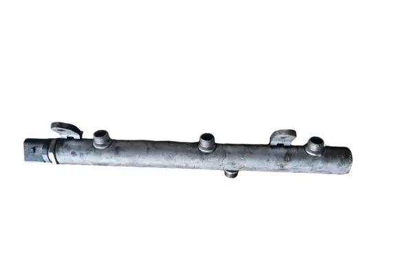 Mercedes-Benz CLS C219 Fuel main line pipe A6420702595 0716700116