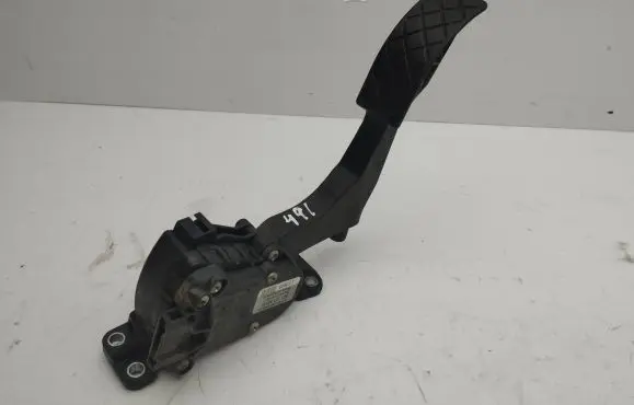 Seat Ibiza III (6L) Accelerator throttle pedal 6Q1721503B