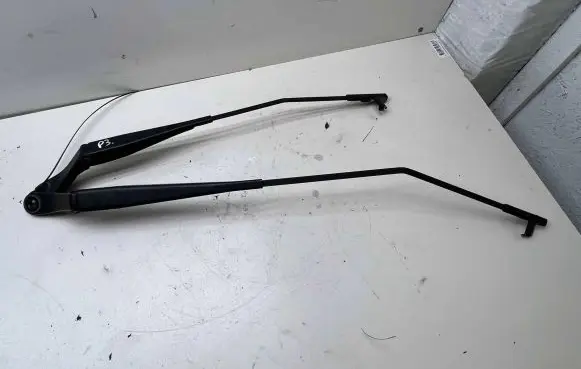 Peugeot 207 Front wiper blade arm A7DAG05