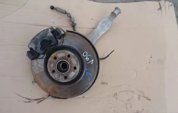 Volvo S90, V90 Front wheel hub spindle knuckle 31882225