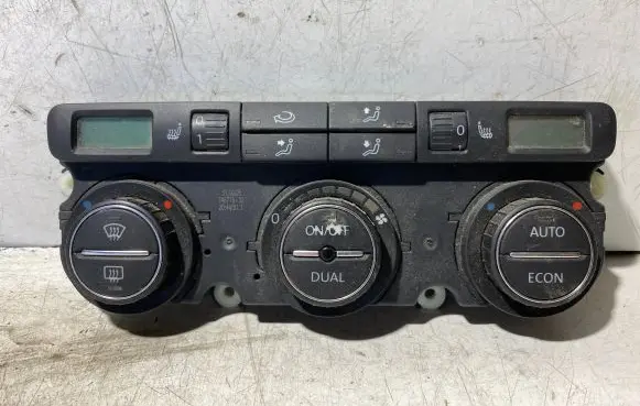 Volkswagen PASSAT B6 Climate control unit 74677532