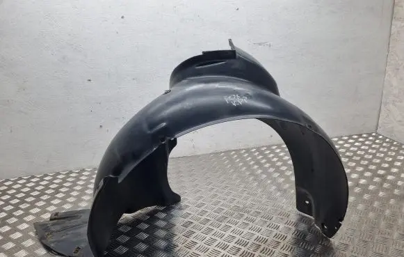 Volkswagen Fox Front wheel arch liner splash guards 5Z0809957A 5Z0809957
