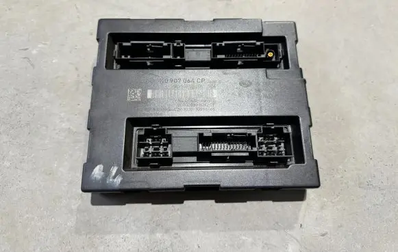 Audi A4 S4 B8 8K Comfort/convenience module 8K0907064CP 5DK00991883 00002001
