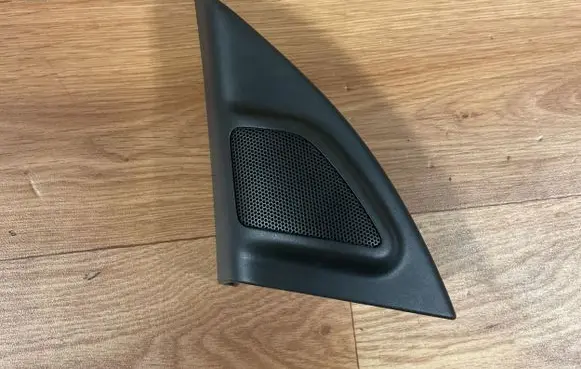 Volvo V70 Front door high frequency speaker 30781065 07W46 M5XUG