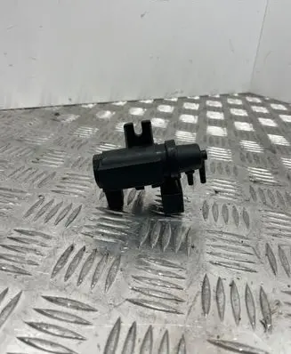 BMW 5 E60 E61 Turbo solenoid valve 7796634
