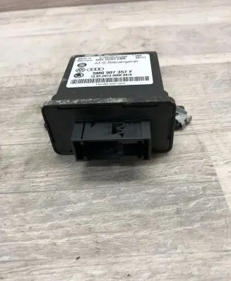 Volkswagen PASSAT B7 Light module LCM 5M0907357F 5WK50466
