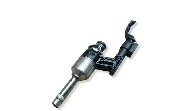 Skoda Rapid (NH) Fuel injector 03F906036B 036B