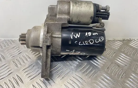 Volkswagen Scirocco Starter motor 02Z911023E