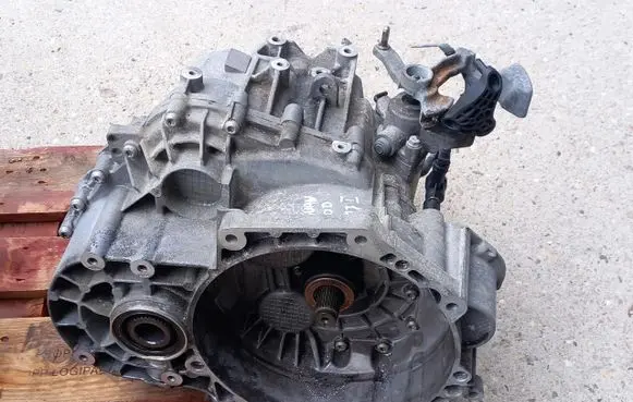 Volkswagen Tiguan Manual 5 speed gearbox LMU