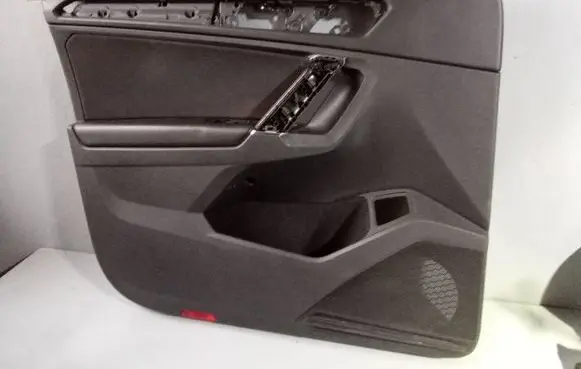 Volkswagen Tiguan Front door card panel trim 5NC867011RL 5NB867011 5608ZZ08L