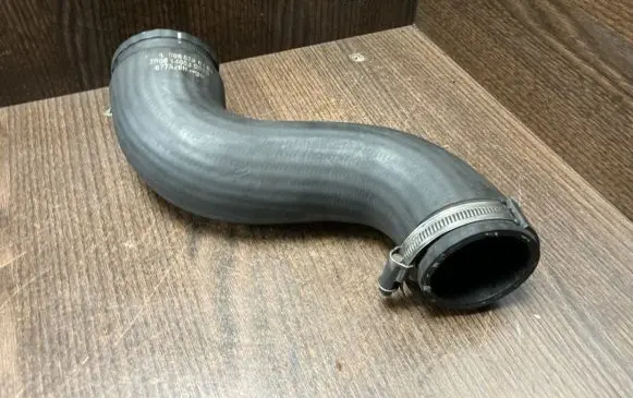 Mercedes-Benz Sprinter W906 Intercooler hose/pipe 0065280182