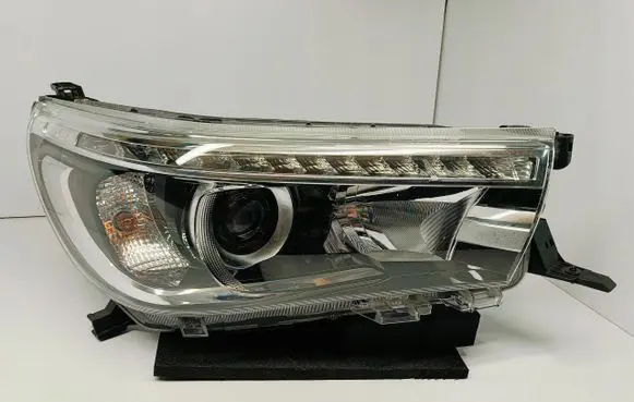 Toyota Hilux VIII LED Daytime headlight 0K-56