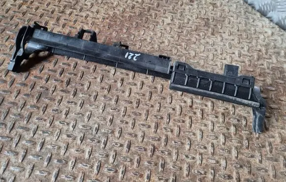 Mercedes-Benz A W176 Radiator mount bracket A2465011720