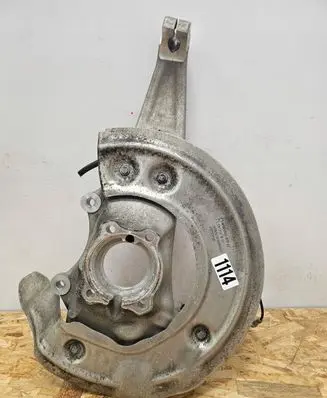 BMW 7 G11 G12 Front wheel hub spindle knuckle 6884380