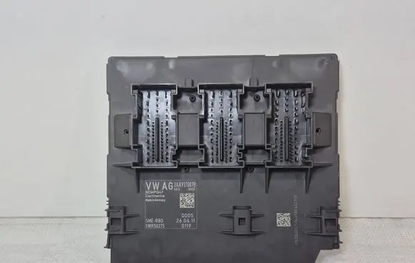 Volkswagen PASSAT B7 Comfort/convenience module 3AA937087B 5WK50275 BCMPQ47