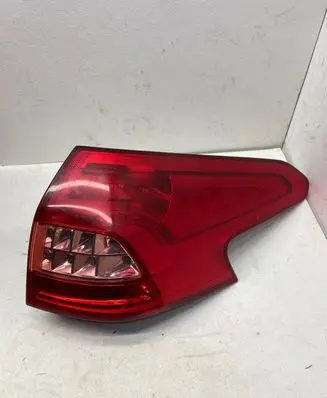 Citroen C5 Rear/tail lights 79998 VP8X8X-13404-Ax
