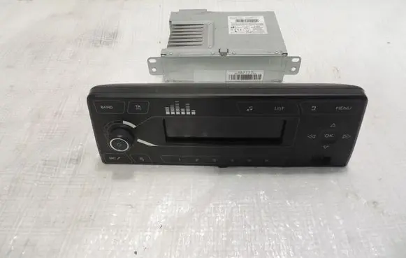 Opel Combo E Radio/CD/DVD/GPS head unit 9818777780