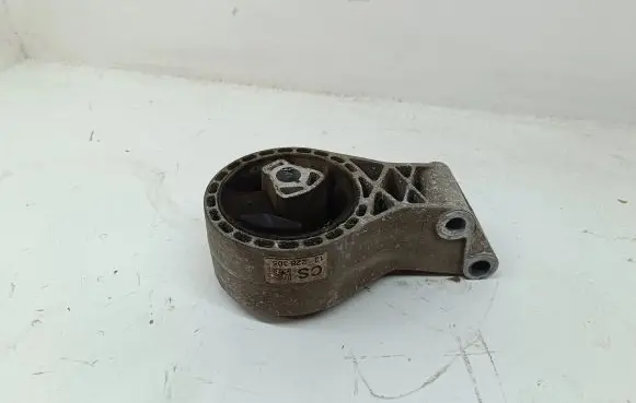 Opel Insignia A Engine mount bracket 13228305