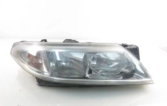 Renault Laguna II Headlight/headlamp 8200002847