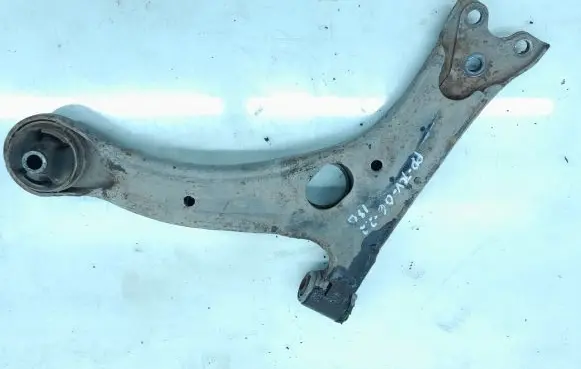 Toyota Corolla Verso AR10 Front lower control arm/wishbone