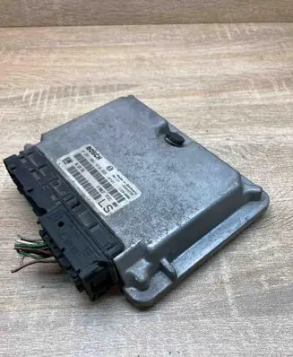 Opel Astra G Engine control unit/module ECU 90589736 0281001670USED