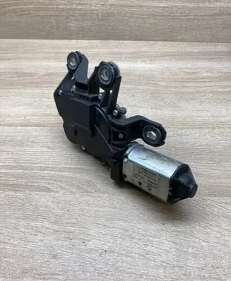 Skoda Octavia Mk2 (1Z) Rear window wiper motor 1Z9955711B