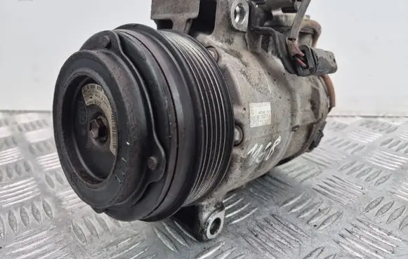 Mercedes-Benz C W204 Air conditioning (A/C) compressor (pump) A0008302600